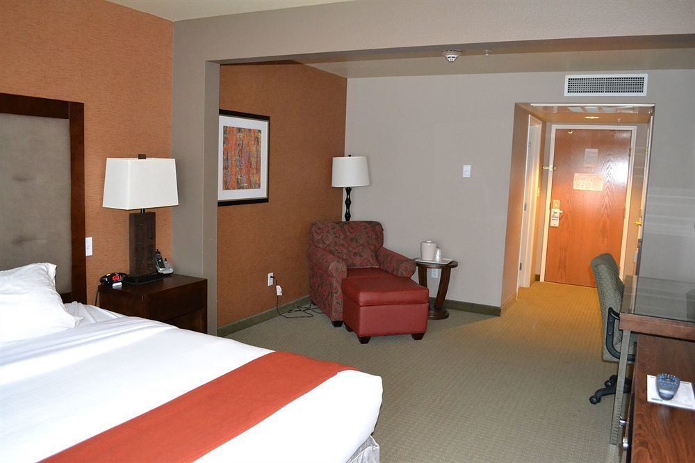 Holiday Inn Express & Suites Bozeman West By Ihg Exterior foto